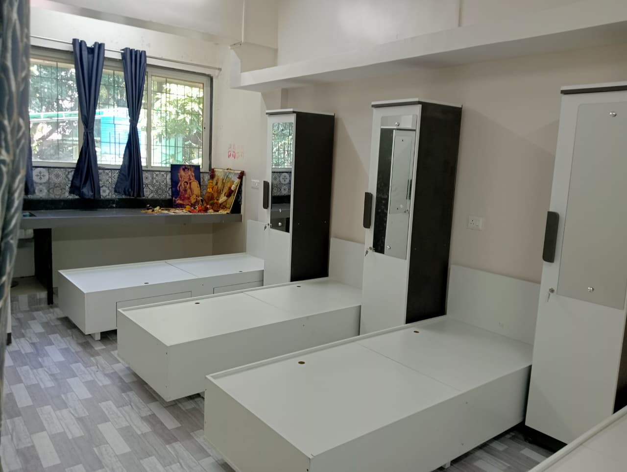 Triple Sharing room at SERENELIV